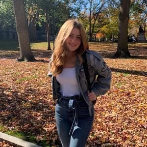 Meet your Posher, Bella